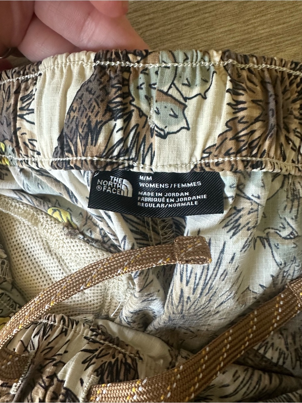 North Face Cactus Print Shorts - Picture 6 of 6
